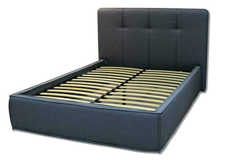 Кровать мягкая